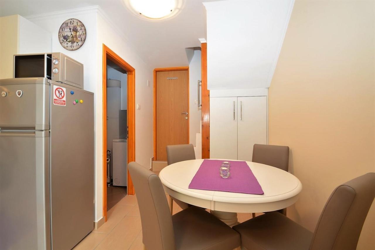 Apartment Hrasta Vrana  Екстериор снимка